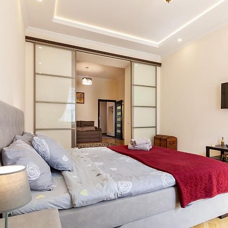 Apartment On Tamanska - Вулиця Дарії Гусяк Lemberg Exterior foto
