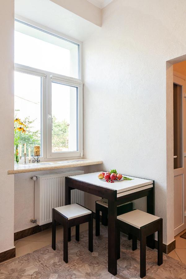 Apartment On Tamanska - Вулиця Дарії Гусяк Lemberg Exterior foto