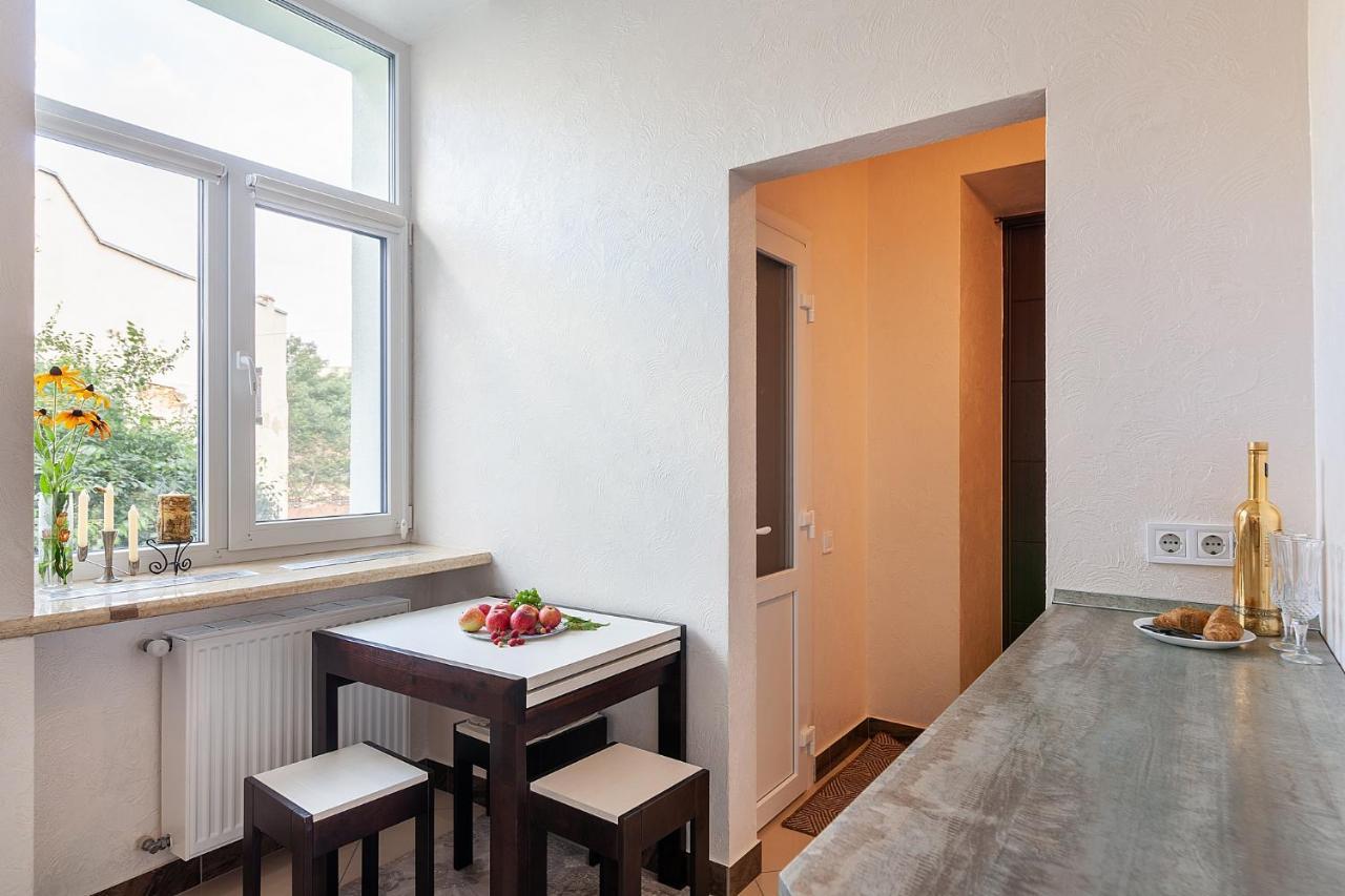 Apartment On Tamanska - Вулиця Дарії Гусяк Lemberg Exterior foto