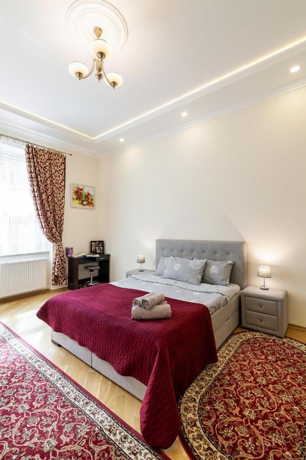 Apartment On Tamanska - Вулиця Дарії Гусяк Lemberg Exterior foto